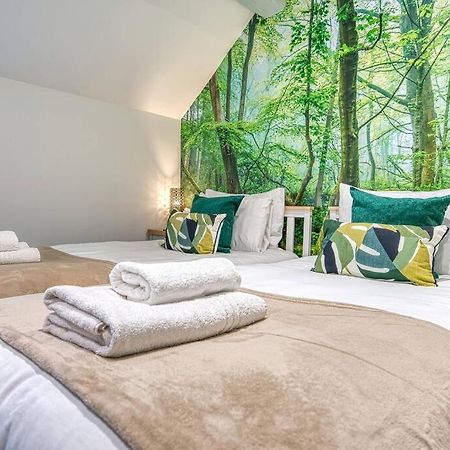 Delightful Two-Bedroom Cottage In The Heart Of Bakewell Exterior photo